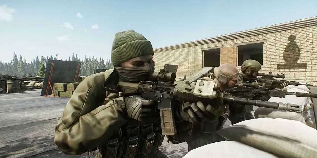 Escape From Tarkov's developers have apologized on Twitter for the weekend's server issues